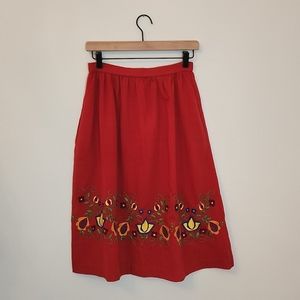 Vintage 70s Red Embroidered Red Floral Skirt Pleated Cottagecore Folklore SMALL